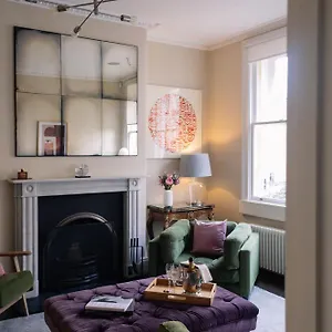 https://cambridge-house.tophotelsbath.com